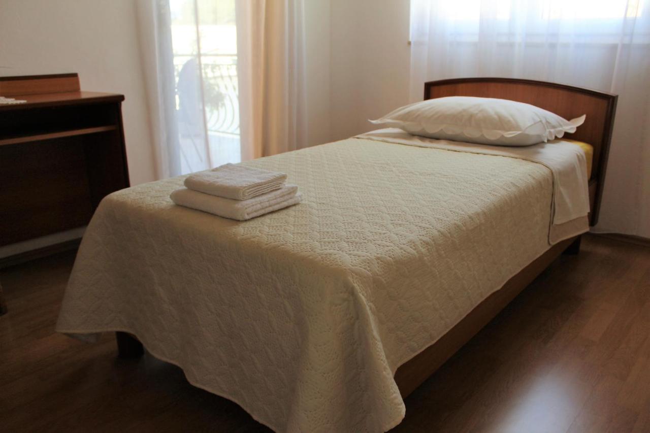 Benten Drvenik (Split-Dalmatia)