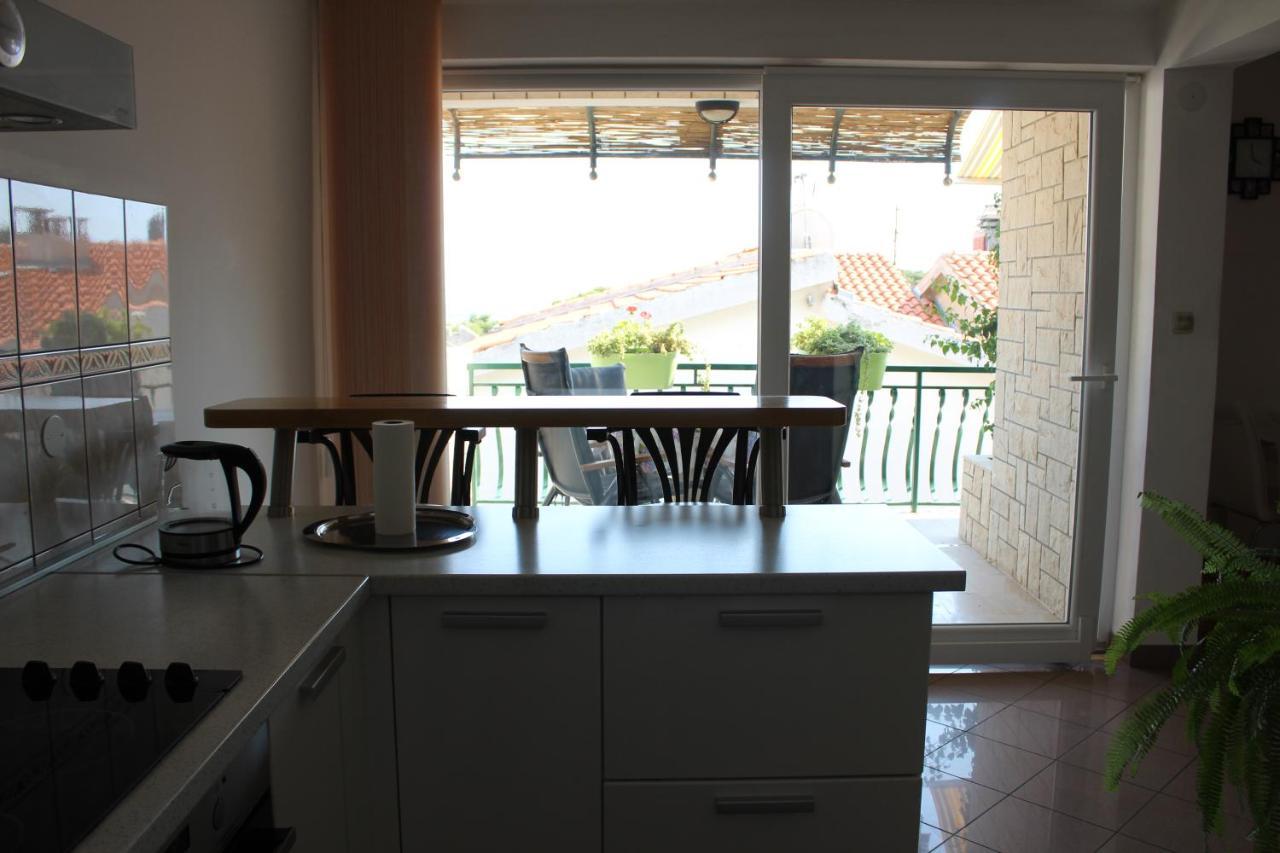 Benten Drvenik (Split-Dalmatia)